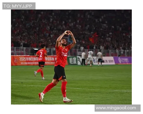 8月2日足球界聚焦人物解析：这位球星的独特魅力与成就